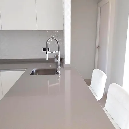 Luxurious With Epic Facilities And Stunning Views - Parking - Wifi Apartment